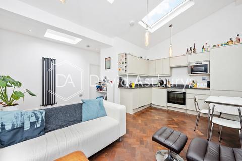 2 bedroom apartment to rent, Holloway Road, Holloway, London