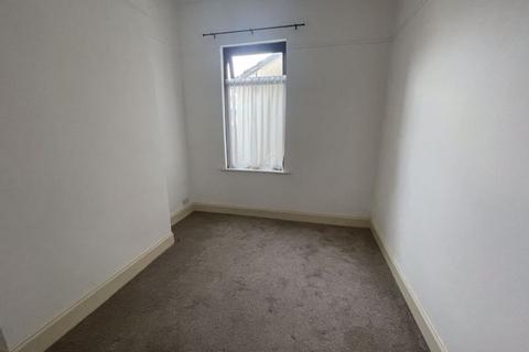 3 bedroom end of terrace house for sale, CROMWELL ROAD, GRIMSBY