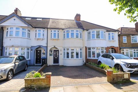 79 Tynemouth Drive, Enfield, EN1 4LP
