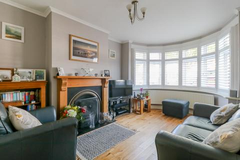 79 Tynemouth Drive, Enfield, EN1 4LP