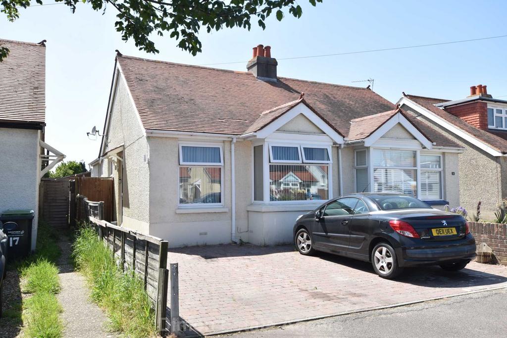 Braemar Road, Bridgemary 2 bed semidetached bungalow for sale £284,000