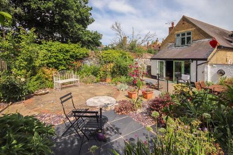 Hermitage House Loop Street, Sandwich, CT13 9HE