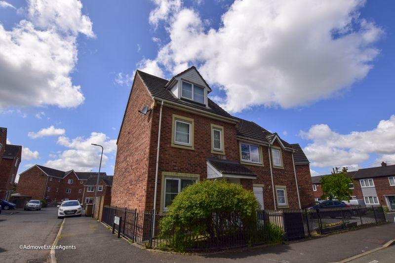 Catherine Way, NewtonLeWillows, WA12 3 bed townhouse for sale £160,000