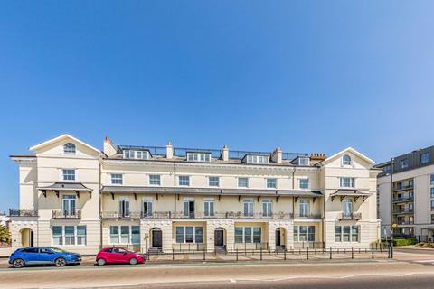 2 bedroom apartment to rent, South Parade, Southsea