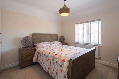 1 Grandy Crescent, Milton, Abingdon, OX13 6GL