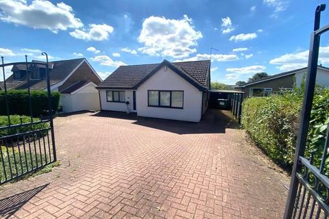 3 bedroom bungalow for sale - Cemetery Road, Hemingfield, Barnsley, South Yorkshire, S73 0QH