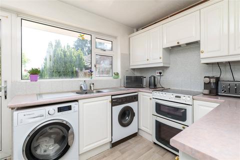 3 bedroom bungalow for sale - Broadmead, Hitchin, Hertfordshire, SG4