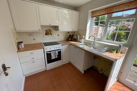 2 bedroom terraced house to rent, Clayhall Rd  Droitwich  WR9 7RT