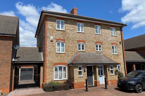 4 bedroom semi-detached house for sale - Harrier Mill, Henlow, SG16