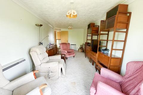 2 bedroom flat for sale, Shirlea View, Battle, TN33