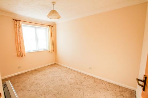 2 bedroom flat for sale, Shirlea View, Battle, TN33