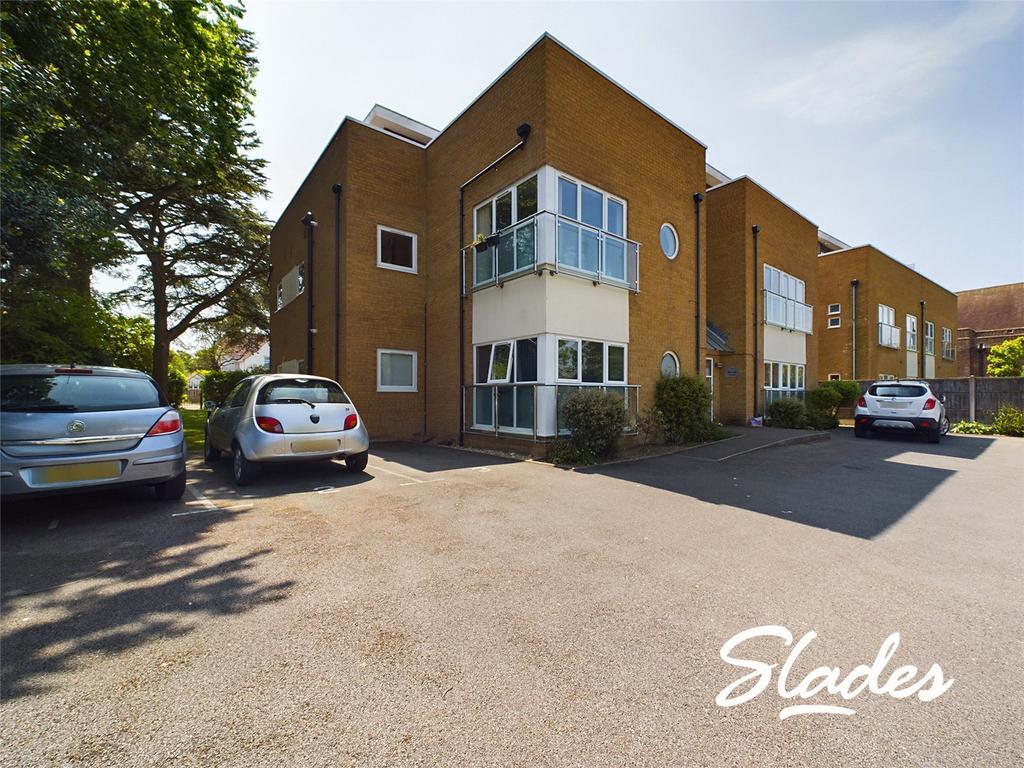 Southbourne Road, Bournemouth, BH6 2 bed apartment for sale £280,000