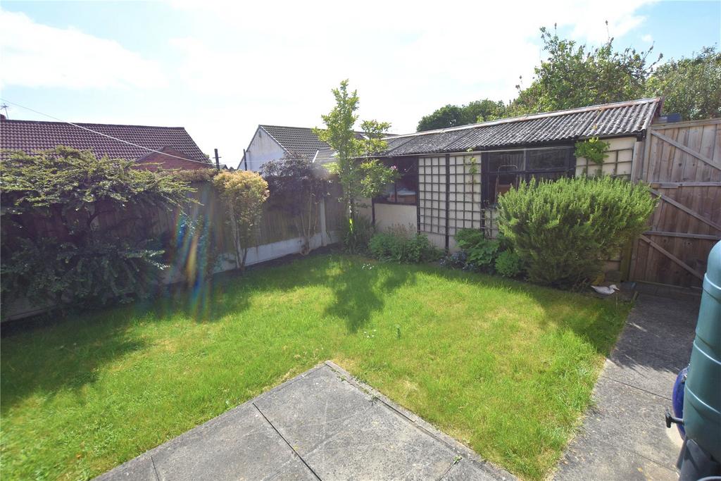 Woodway, Horsforth, Leeds, West Yorkshire 2 bed bungalow for sale £