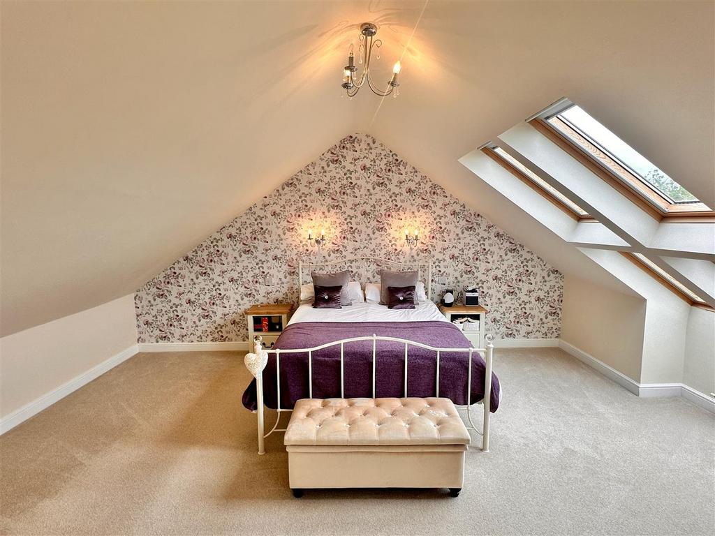 Principle bedroom
