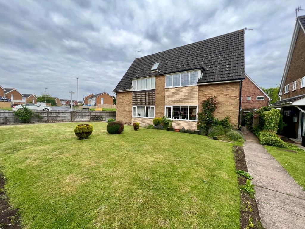 Chelmar Drive, Brierley Hill, DY5 2 bed semidetached house for sale