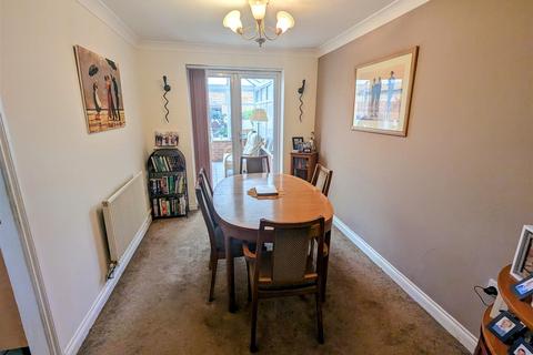 4 bedroom detached house for sale - Chaytor Drive, The Shires, Nuneaton