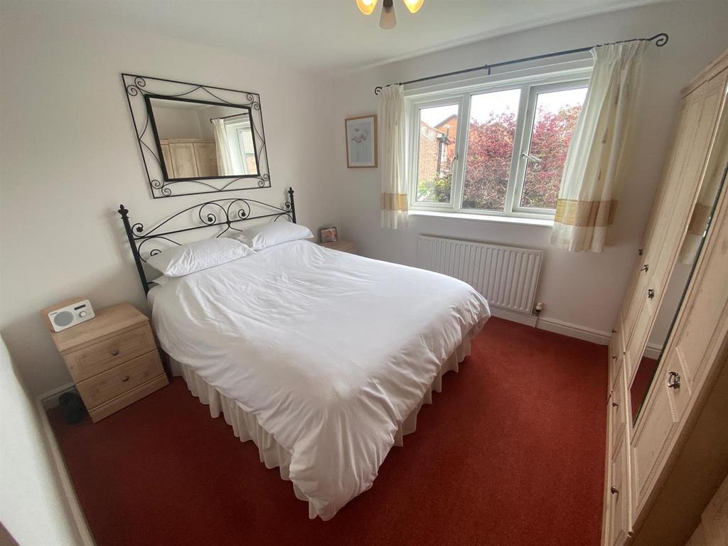 Bed4.jpg