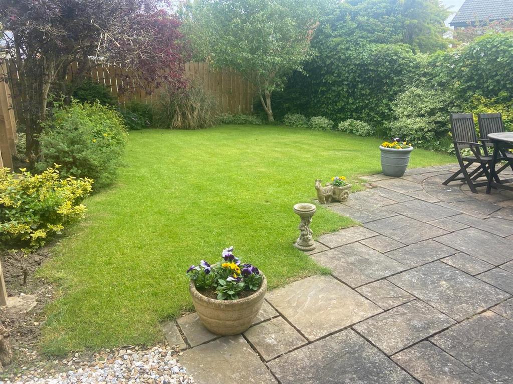 Garden 1.jpg