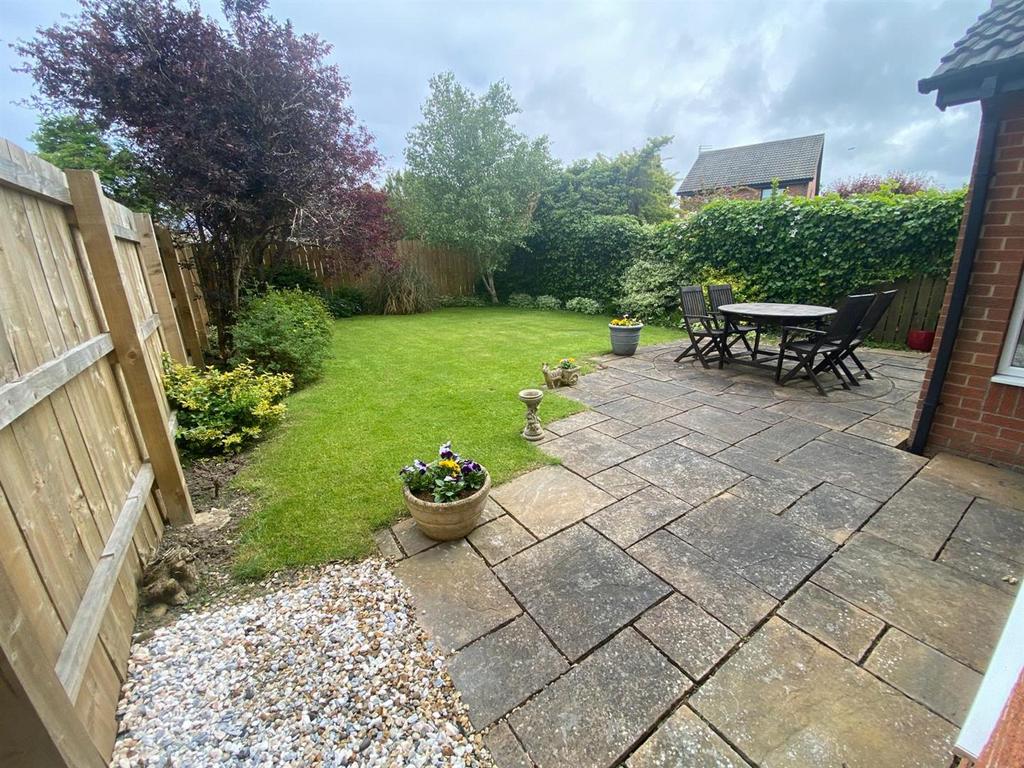 Garden 2.jpg