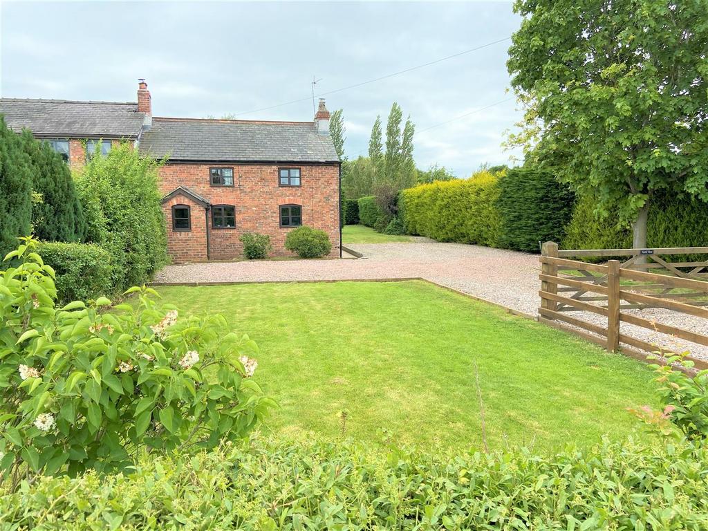 Oldcastle Lane, Threapwood 3 bed semidetached house for sale £325,000