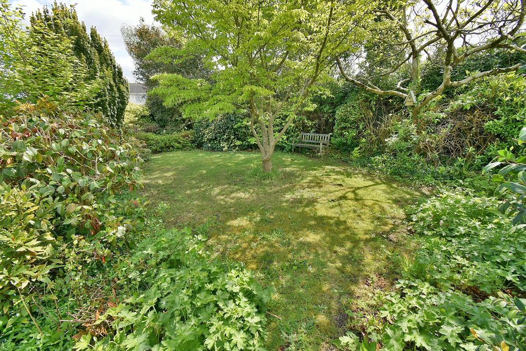 Ameysford Road, Ferndown, BH22 3 bed detached bungalow for sale £475,000