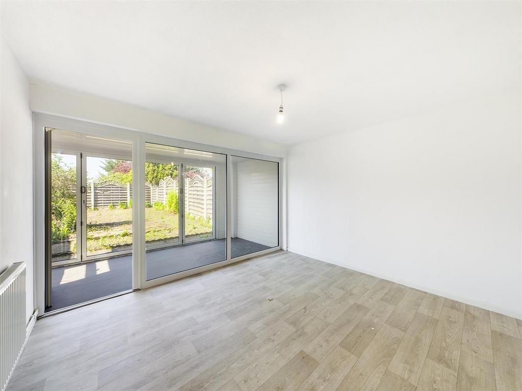 Bedroom: