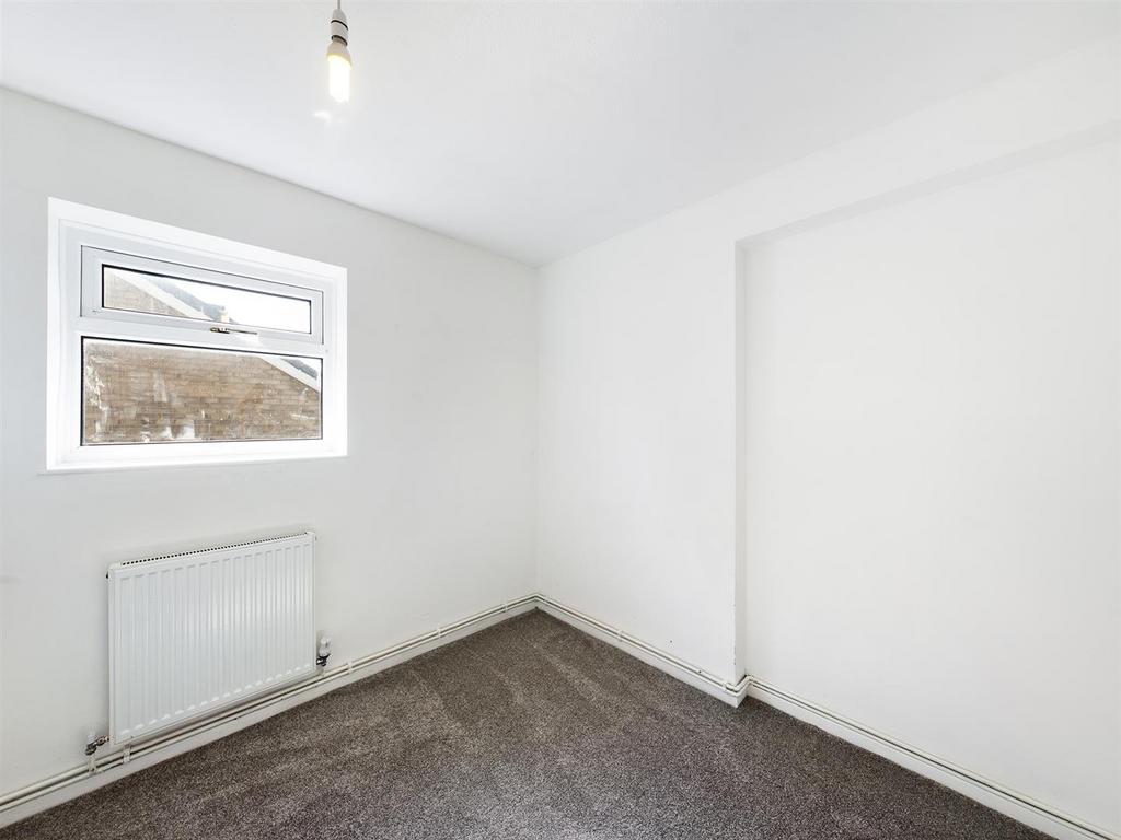 Bedroom: