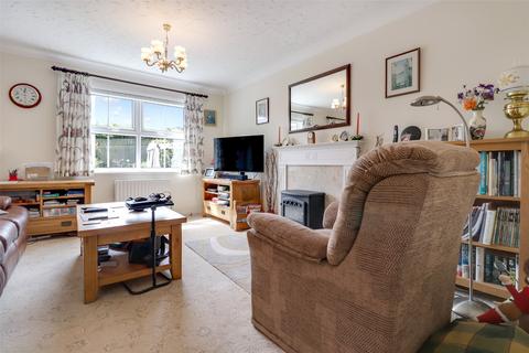15 Francis Drive, Westward Ho, Bideford, EX39 1XE