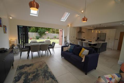 4 bedroom detached house for sale - Pinfold Street, Howden