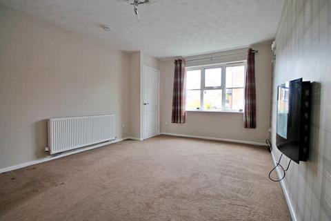 8 Caister, Amington, Tamworth, B77 3QB