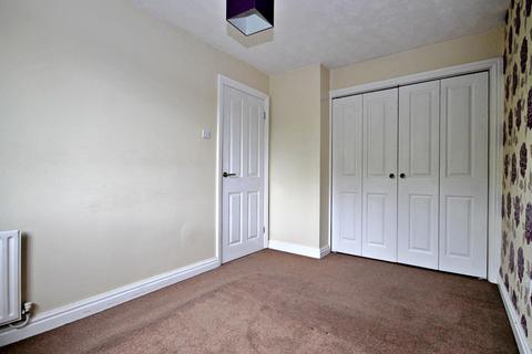 8 Caister, Amington, Tamworth, B77 3QB