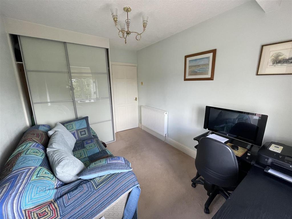 Bedroom 3: