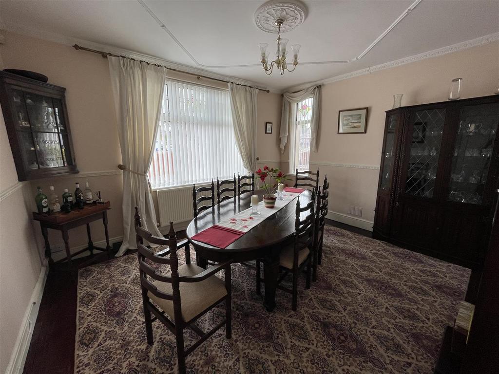 Dining Room: