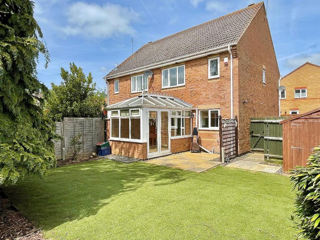 Ryngwell Close, Brixworth... 3 bed semidetached house £270,000