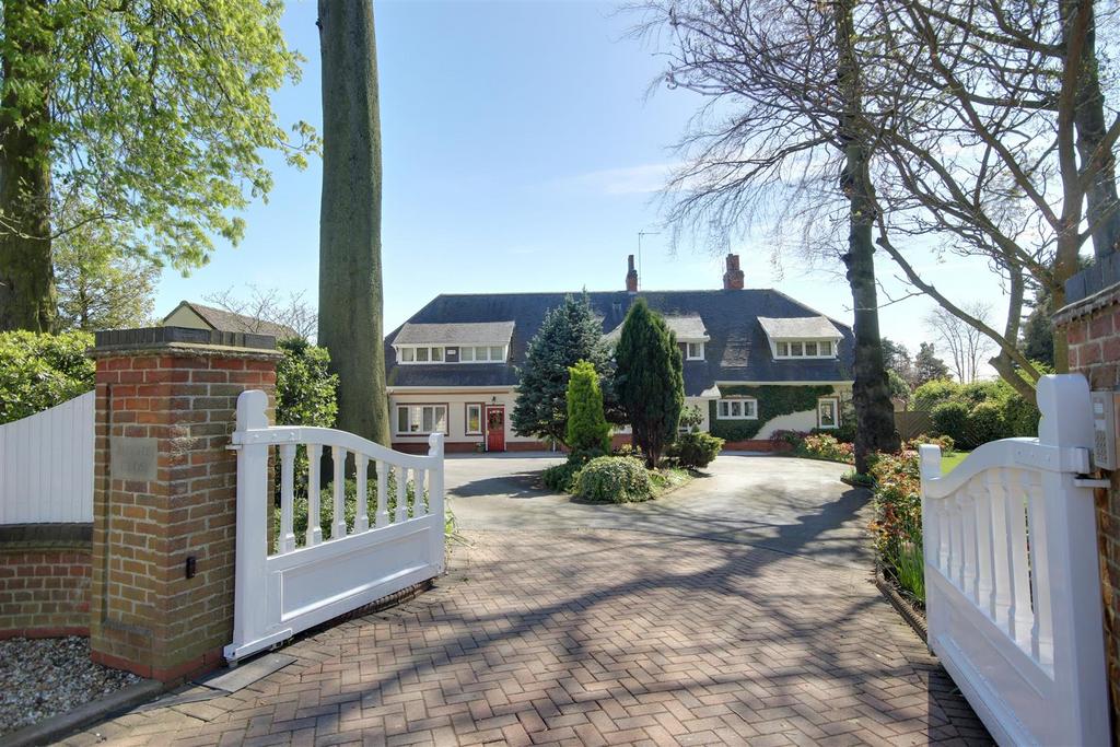 Melton Road, North Ferriby 4 bed detached house £950,000