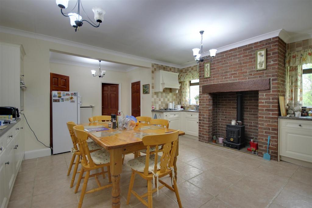 Farmhouse Style Kitchen