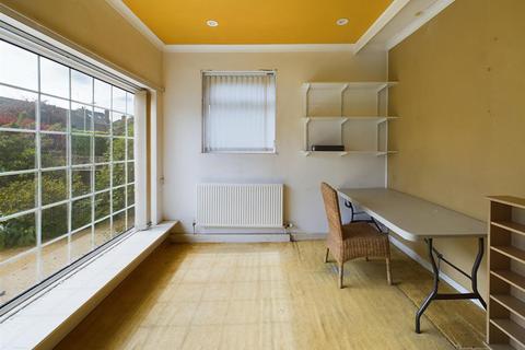 25 Hackness Drive, Scarborough, YO12 5SB