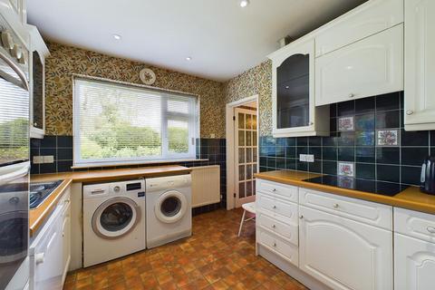 25 Hackness Drive, Scarborough, YO12 5SB