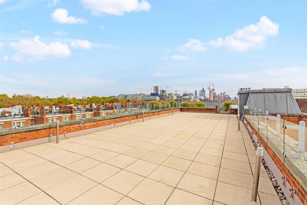 Roof Terrace, Kingsway Square, Battersea