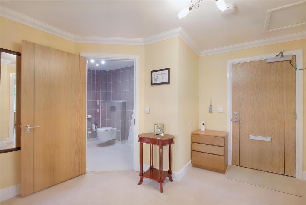 8552785-interior13.JPG