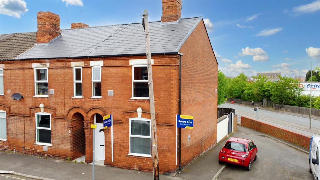 Stamford Street, Ilkeston 2 bed townhouse for sale £149,000