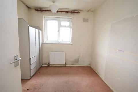 54 Kirby Road, Dartford, DA2 6HF