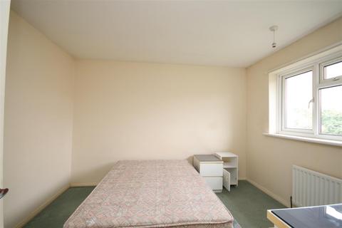 54 Kirby Road, Dartford, DA2 6HF
