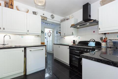 1 Frethern Close, Burford, OX18 4NY