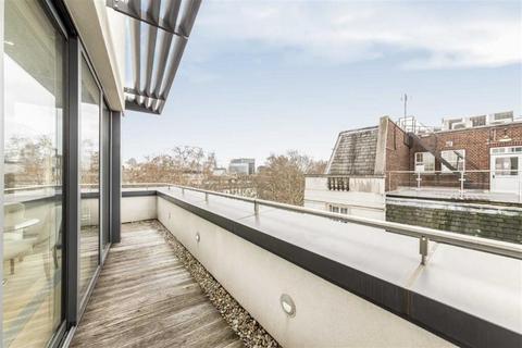 3 bedroom penthouse to rent, Whetstone Park, London WC2A