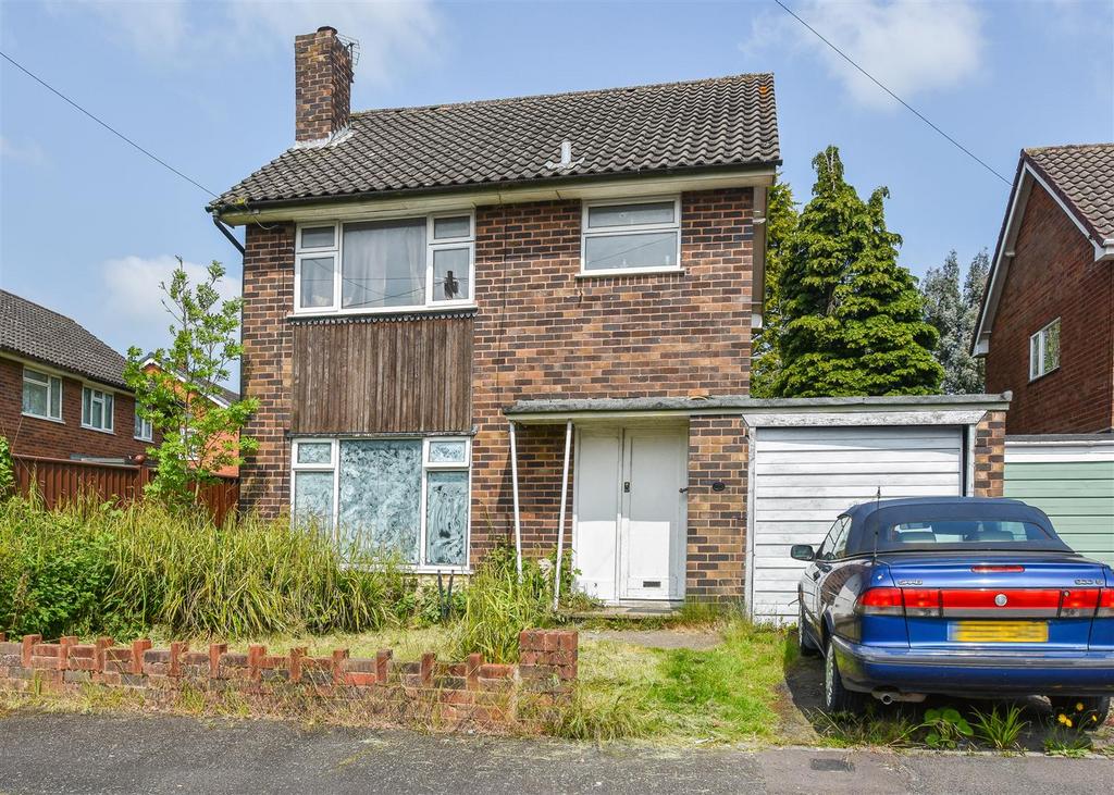 3 Langley Gardens, Merry Hill, Wolverhampton 3 bed detached house for