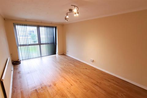 1 bedroom flat for sale, Claybury, Bushey WD23