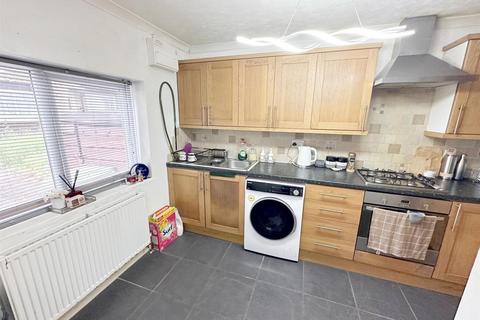6 Abbotsfield, Eaglestone, Milton Keynes, MK6 5AB