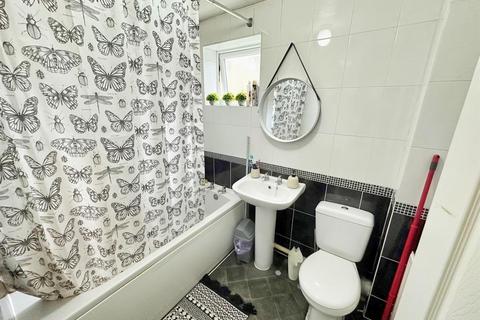 6 Abbotsfield, Eaglestone, Milton Keynes, MK6 5AB