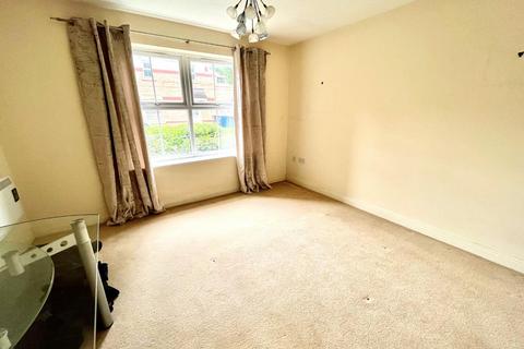 2 bedroom flat for sale, Peacock Place, Gainsborough, DN21 1GH